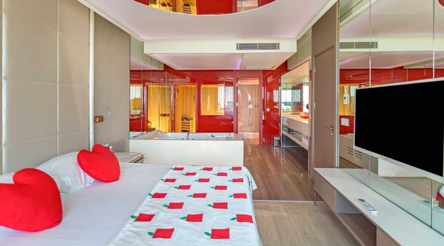 Adam Eve Hotel – Duplex swim up pokoj