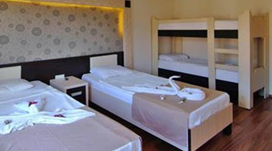 Aperion Beach Hotel - Zahradní rodinný pokoj