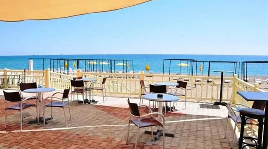 Aperion Beach Hotel