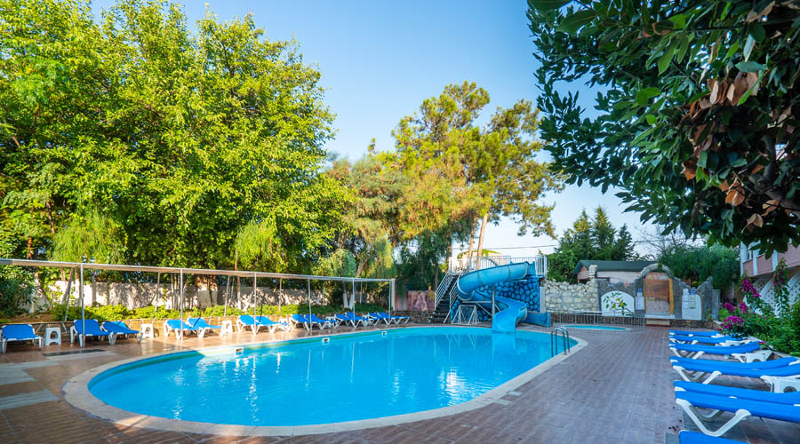 Aperion Beach Hotel