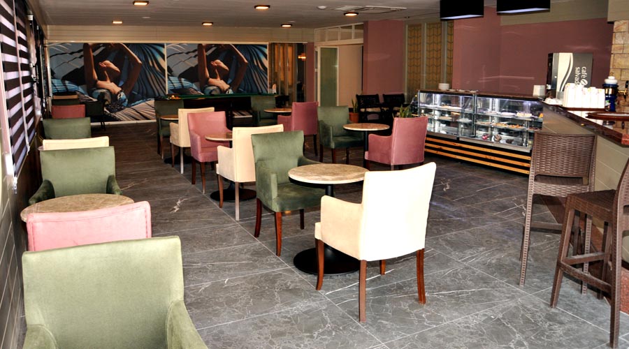 Nerton Hotel – Cukrárna