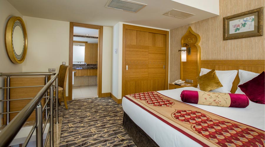 Royal Dragon Hotel - Duplex rodinný pokoj
