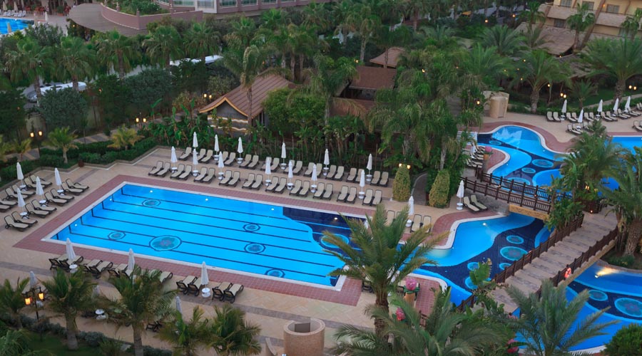 Royal Dragon Hotel