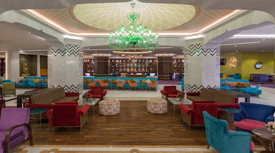 Royal Taj Mahal Hotel
