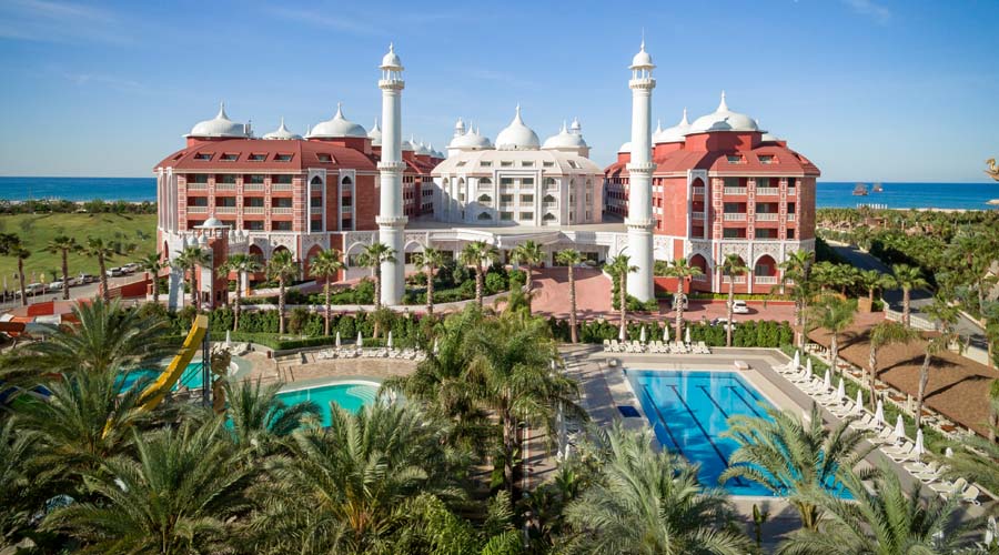 Royal Taj Mahal Hotel