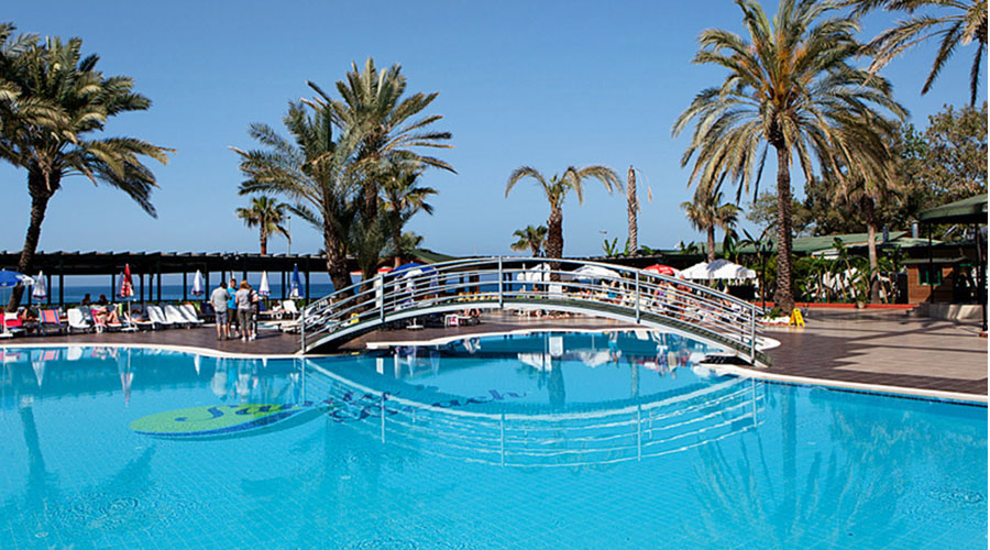 Sandy Beach Hotel