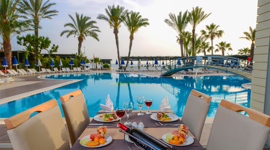 Sandy Beach Hotel